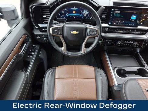 Used 2024 Chevrolet Silverado 2500 High Country w/ Technology Package image 15
