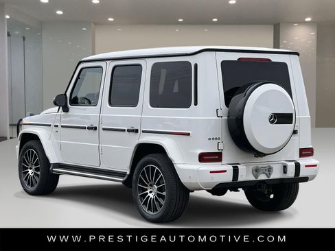 Used 2021 Mercedes-Benz G 550 image 3