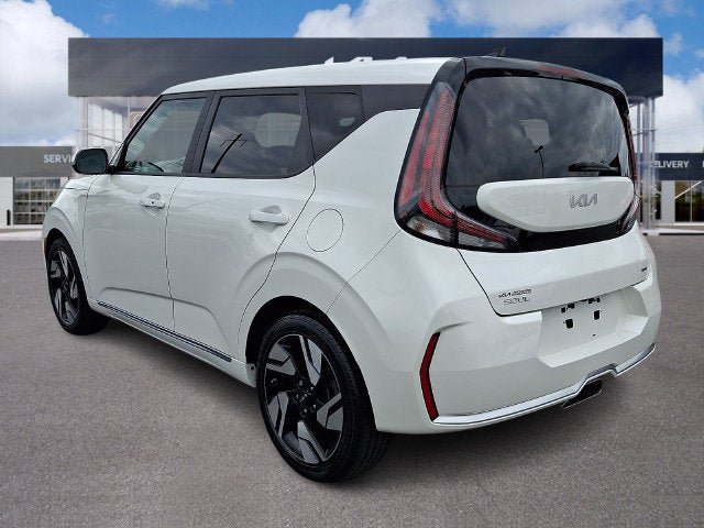 Used 2023 Kia Soul GT-Line FWD image 4