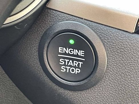 Certified 2022 Ford Escape SE w/ SE Sport Appearance Package FWD image 24