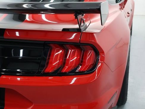 Used 2022 Ford Mustang Shelby GT500 w/ Carbon Fiber Track Pack RWD image 78