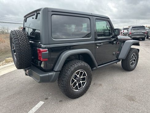 Used 2024 Jeep Wrangler Rubicon w/ Convenience Group image 8