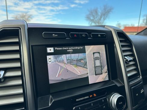 Used 2018 Ford F150 Platinum w/ Technology Package image 13