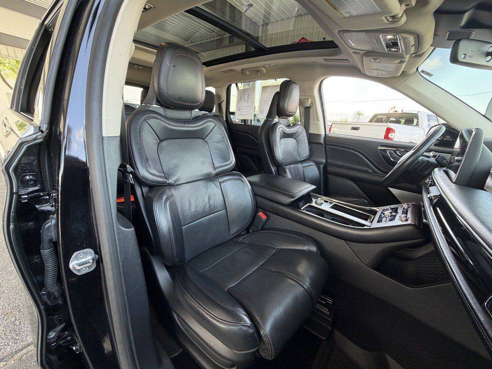 Used 2020 Lincoln Aviator Reserve w/ Equipment Group 202A AWD/4WD image 36