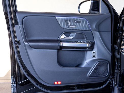 Used 2025 Mercedes-Benz GLB 250 image 14