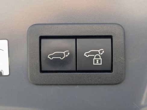 Used 2024 Toyota Prius Limited FWD image 14