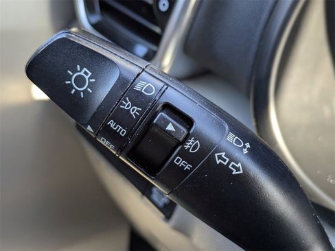 Used 2022 Kia Sportage EX w/ EX Technology Package image 29