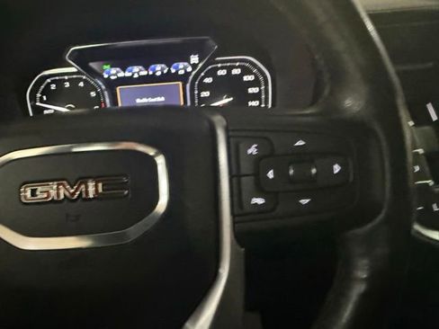 Used 2021 GMC Yukon SLT AWD/4WD image 16
