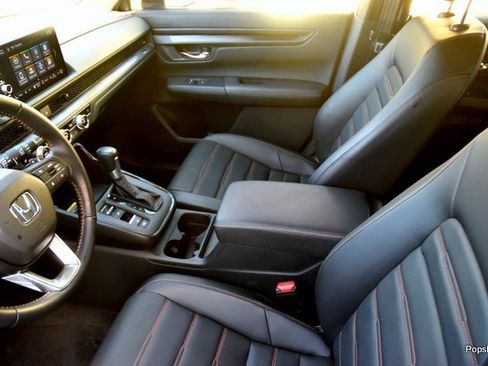 Used 2025 Honda CR-V Sport-L image 8