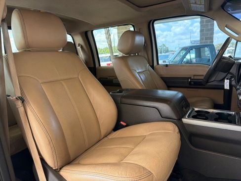 Used 2014 Ford F250 Lariat w/ Lariat Ultimate Package AWD/4WD image 29