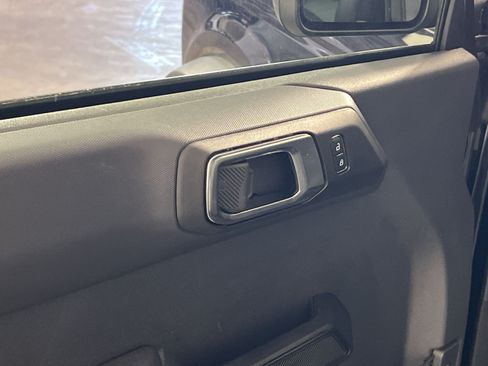 Used 2025 Ford Bronco Big Bend AWD/4WD image 16