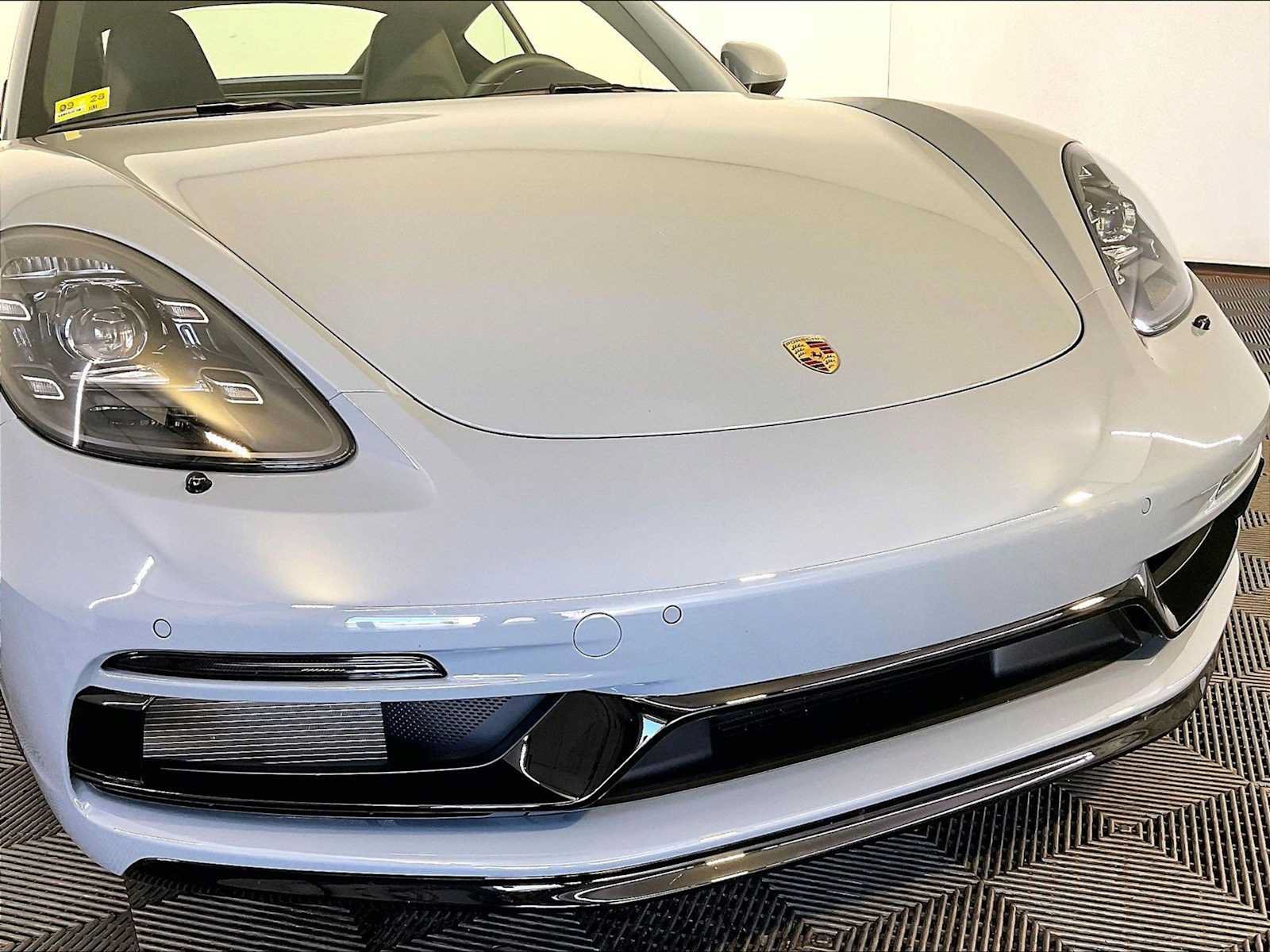 Certified 2025 Porsche 718 Cayman GTS RWD image 34