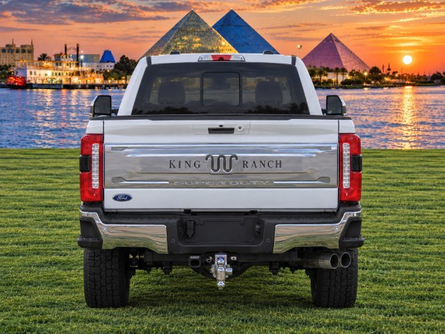 Used 2024 Ford F350 King Ranch w/ Chrome Package AWD/4WD image 7