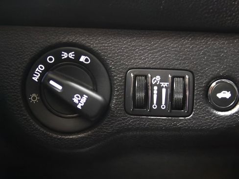 Used 2021 Dodge Challenger R/T image 21