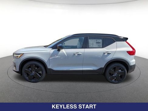 New 2026 Volvo XC40 B5 Ultra w/ Climate Package image 2