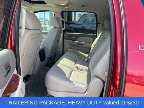 Used 2012 Chevrolet Suburban LTZ image 4