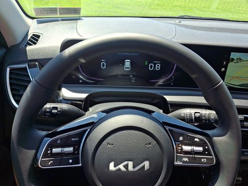 New 2026 Kia Seltos S AWD/4WD image 13