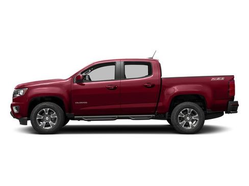 Used 2018 Chevrolet Colorado Z71 image 3
