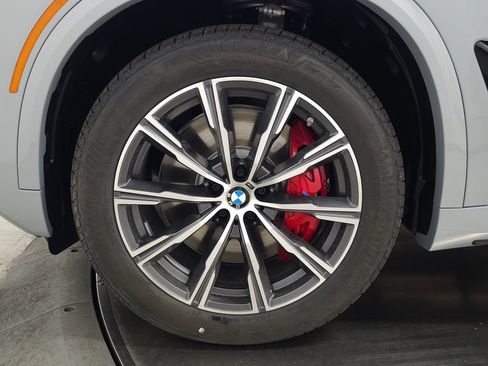 Used 2026 BMW X5 M60i AWD/4WD image 7