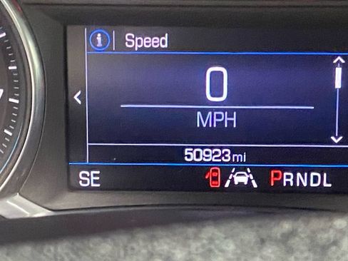 Used 2020 Chevrolet Equinox LT AWD/4WD image 36