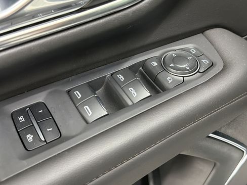 Used 2024 Chevrolet Tahoe High Country RWD image 20