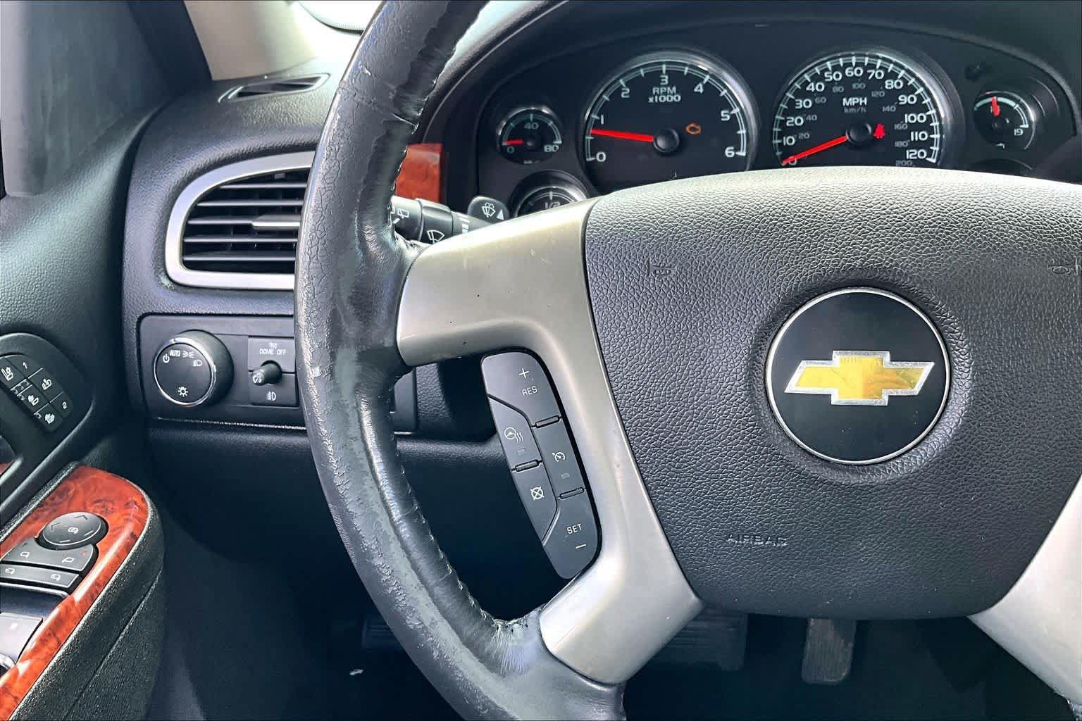 Used 2013 Chevrolet Tahoe LTZ RWD image 23