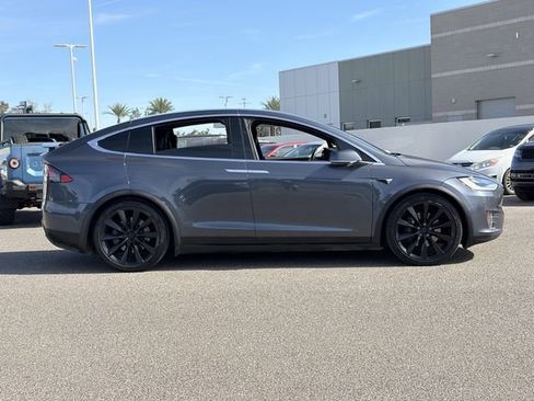 Used 2020 Tesla Model X Long Range image 26