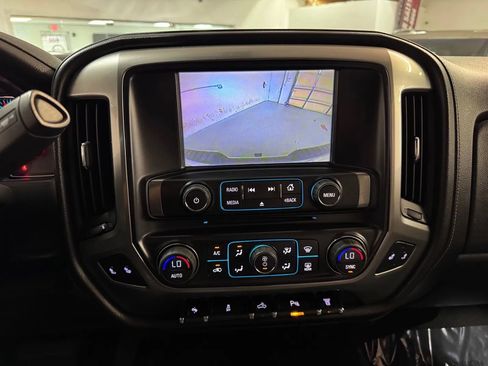 Used 2015 Chevrolet Silverado 2500 LTZ w/ LTZ Plus Package image 22