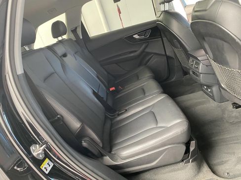 Used 2019 Audi Q7 3.0T Premium w/ Convenience Package AWD/4WD image 12
