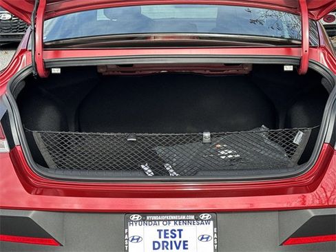 New 2026 Hyundai Elantra SE image 18