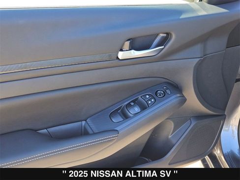 New 2025 Nissan Altima 2.5 SV image 15