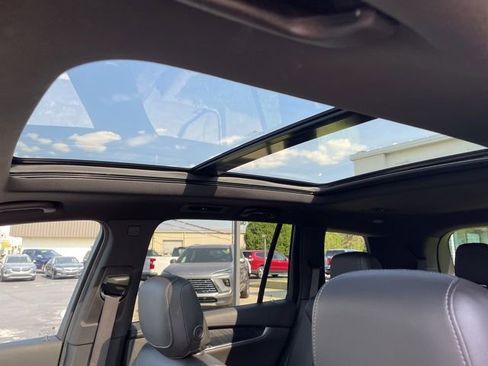 Used 2021 Cadillac XT6 Premium Luxury AWD/4WD image 13