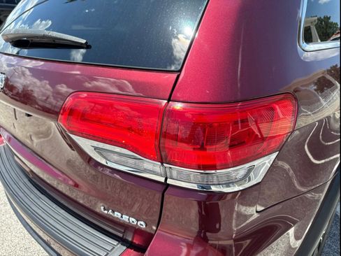 Used 2018 Jeep Grand Cherokee Laredo image 47