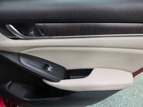 Used 2021 Honda Accord EX-L image 23