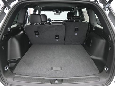 New 2026 Jeep Grand Cherokee Limited image 12