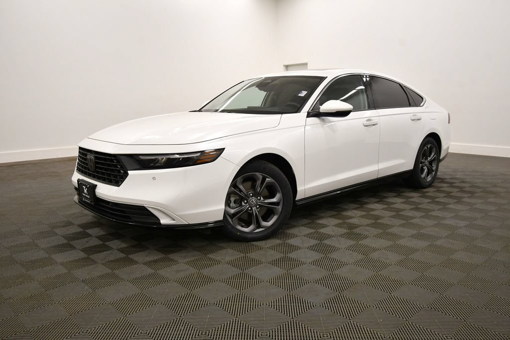Certified 2024 Honda Accord EX-L image 2