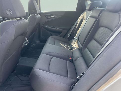 Used 2025 Chevrolet Malibu LT w/ LPO, Floor Liner Package FWD image 11