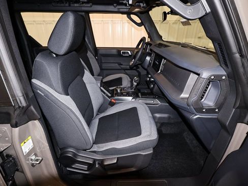 New 2026 Ford Bronco 4-Door AWD/4WD image 15