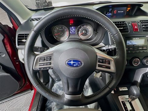 Used 2014 Subaru Forester 2.5i Limited image 11