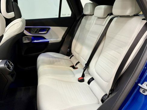 New 2026 Mercedes-Benz GLC 300 image 13