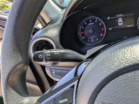Certified 2024 Kia Forte LXS FWD image 29
