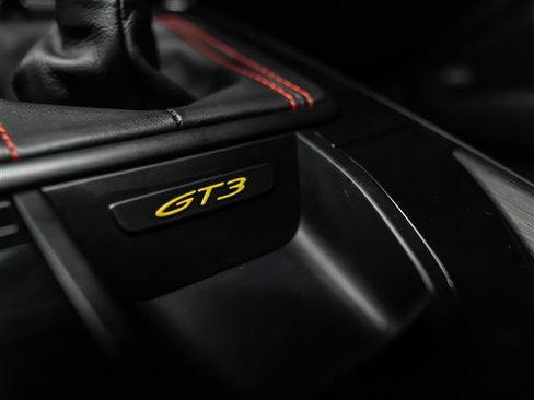 Certified 2022 Porsche 911 GT3 image 29