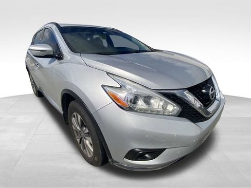 Used 2016 Nissan Murano SV AWD/4WD image 14