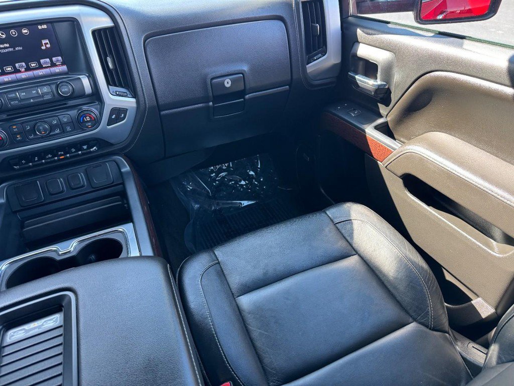 Used 2016 GMC Sierra 2500 SLT w/ Duramax Plus Package AWD/4WD image 18
