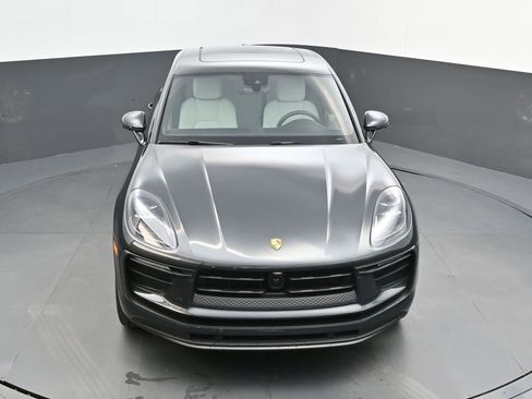New 2025 Porsche Macan image 32
