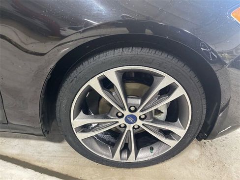 Used 2020 Ford Fusion Titanium image 10