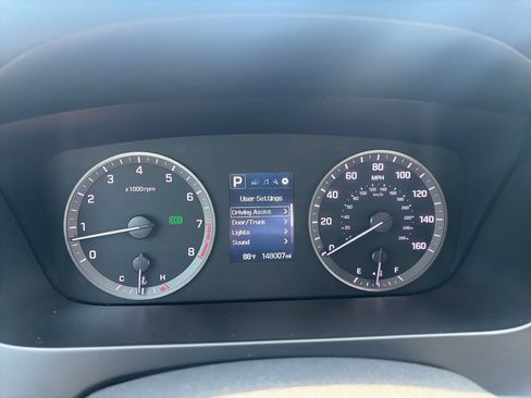 Used 2015 Hyundai Sonata Sport w/ Option Group 03 FWD image 16