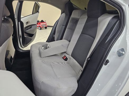 Used 2022 Toyota Corolla LE image 22