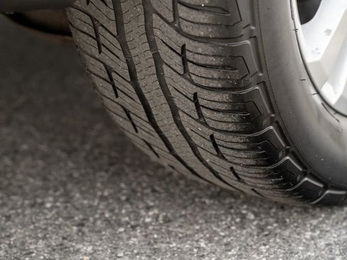 Used 2011 Chevrolet Equinox LS w/ Bluetooth Package image 23