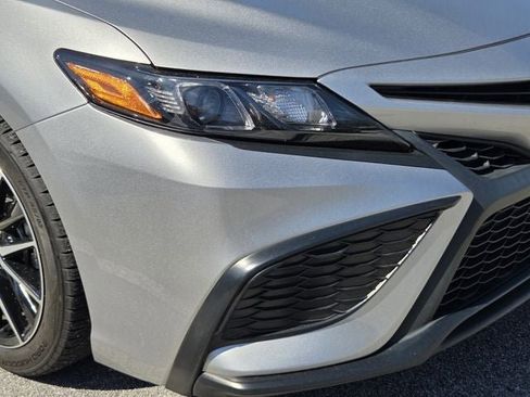 Used 2023 Toyota Camry SE w/ Convenience Package image 29